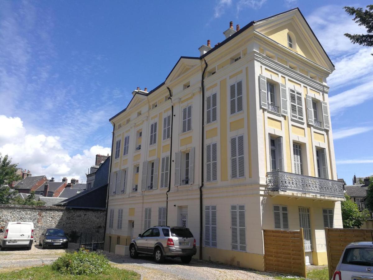 Appartement Scandy En Centre Ville Honfleur Avec Parking Exteriör bild